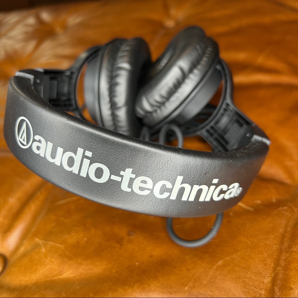 Audio-Technica - ATH-M20x Monitor Headphones